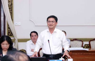 Ông Nguyễn Mạnh Cường, Phó Chủ tịch UBND Thành phố Hồ Chí Minh, Phó Chủ tịch Ủy ban Bầu cử Thành phố phát biểu tại Phiên họp. Ảnh: Xuân Khu-TTXVN
