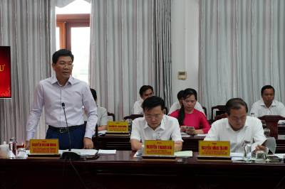 Phó Bí thư thường trực Tỉnh ủy, Chủ tịch HĐND tỉnh, Chủ tịch Ủy ban bầu cử tỉnh Tây Ninh Nguyễn Mạnh Hùng phát biểu chỉ đạo tại Phiên họp lần thứ 4. Ảnh: Thanh Bình -TTXVN