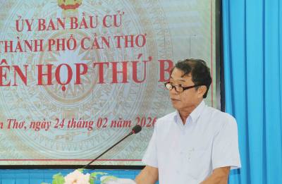 Ông Nguyễn Văn Khởi, Phó Chủ tịch UBND, Phó Chủ tịch Ủy ban Bầu cử TP Cần Thơ phát biểu. Ảnh: Ngọc Thiện - TTXVN