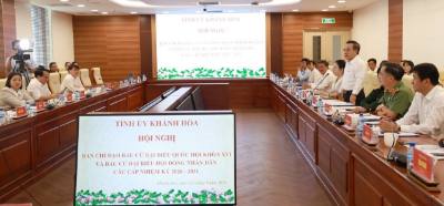 Quang cảnh hội nghị Ban Chỉ đạo bầu cử Quốc hội khóa XVI và HĐND các cấp tỉnh Khánh Hòa. Ảnh: Xuân Triệu - TTXVN