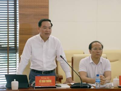 Ông Hồ Xuân Trường, Phó Bí thư Thường trực Tỉnh ủy Khánh Hòa phát biểu. Ảnh: Xuân Triệu - TTXVN