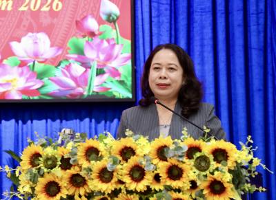 La vice-présidente d'État Vo Thi Anh Xuan prend la parole lors de la réunion.  Photo VNA : Thanh Sang
