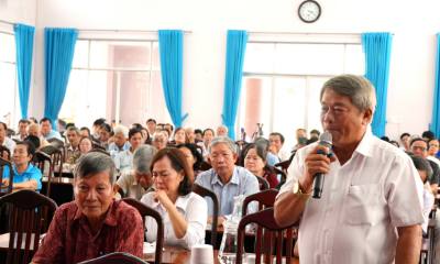 Cử tri phường Long An gửi gắm tâm tư, nguyện vọng đến các ứng cử viên Đại biểu Quốc hội khóa XVI, nhiệm kỳ 2026 - 2031, đơn vị bầu cử số 3. Ảnh: Thanh Bình - TTXVN