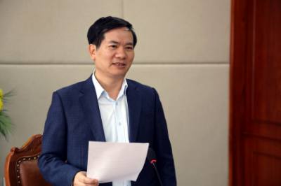 Phó Bí thư Tỉnh ủy, Chủ tịch Ủy ban MTTQ tỉnh Quảng Ninh Vũ Quyết Tiến phát biểu tại buổi làm việc với phường Bãi Cháy về công tác bầu cử. Ảnh: Đức Hiếu - TTXVN