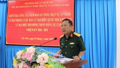 Đại tá Trần Quý Dương, Phó Chỉ huy trưởng, Tham mưu trưởng Bộ Chỉ huy Quân sự thành phố phát biểu. Ảnh: Hồng Thái - TTXVN