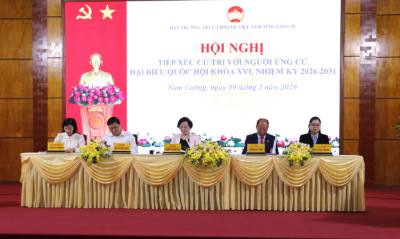 Đơn vị bầu cử số 1 tỉnh Lào Cai gồm 5 người ứng cử đại biểu Quốc hội khóa XVI. Ảnh: Tuấn Anh - TTXVN