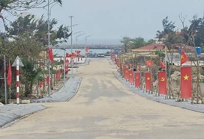 Không khí ngày hội non sông đang lan tỏa khắp đặc khu Bạch Long Vĩ, thành phố Hải Phòng. Ảnh: TTXVN phát