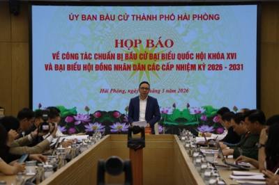 Ông Đào Trọng Đức, Ủy viên Ban Thường vụ Thành ủy, Phó Chủ tịch thường trực HĐND thành phố, Phó Chủ tịch Uỷ ban bầu cử thành phố Hải Phòng phát biểu. Ảnh: Mạnh Minh – TTXVN