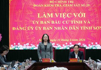 Đồng chí Võ Thị Ánh Xuân, Bí thư Trung ương Đảng, Phó Chủ tịch nước, Trưởng Đoàn kiểm tra, giám sát, phát biểu chỉ đạo tại buổi làm việc. Ảnh: Nguyễn Cường - TTXVN.  