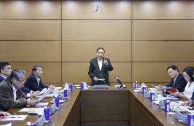 Chủ tịch Quốc hội Trần Thanh Mẫn chủ trì họp lãnh đạo Quốc hội với các Tiểu ban giúp việc Hội đồng Bầu cử quốc gia. Ảnh: Doãn Tấn - TTXVN