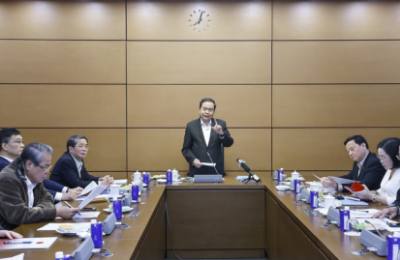 Le président de l'AN, Tran Thanh Man, préside la réunion.  Photo VNA : Doán Tấn