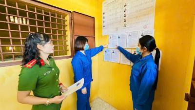 Công tác chuẩn bị cho bầu cử được thực hiện đầy đủ, chu đáo, nhằm bảo đảm quyền và nghĩa vụ của người bị tạm giữ, tạm giam. Ảnh: TTXVN phát
