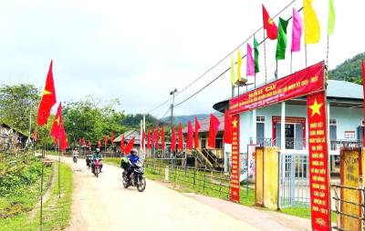 Không khí chuẩn bị cho ngày bầu cử đại biểu Quốc hội khóa XVI và Hội đồng nhân dân các cấp, nhiệm kỳ 2026-2031 lan tỏa khắp bản làng, thôn xóm vùng biên giới Quảng Trị. Ảnh: TTXVN phát