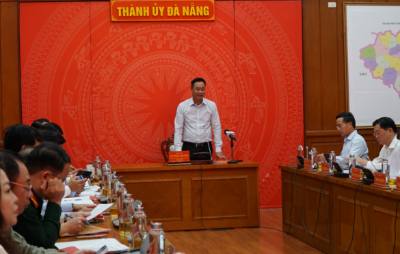 Ủy viên Trung ương Đảng, Bí thư Thành ủy, Trưởng Ban chỉ đạo bầu cử thành phố Đà Nẵng Lê Ngọc Quang phát biểu tại phiên họp lần thứ tư Ban chỉ đạo bầu cử thành phố Đà Nẵng. Ảnh: Quốc Dũng - TTXVN