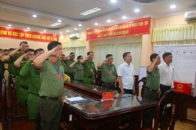 Lễ chào cờ khai mạc. Ảnh: Duy Khương – TTXVN