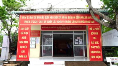  Khu vực bỏ phiếu khu phố 3, tổ bầu cử số 68, đơn vị bầu cử số 6, phường Rạch Giá sẵn sàng cho ngày hội non sông. Ảnh: Văn Sĩ - TTXVN