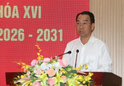 Chủ tịch UBND tỉnh Cà Mau Lữ Quang Ngời phát biểu khai mạc hội nghị. Ảnh: Tuấn Phi - TTXVN